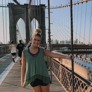 Meet your Posher, Jessica